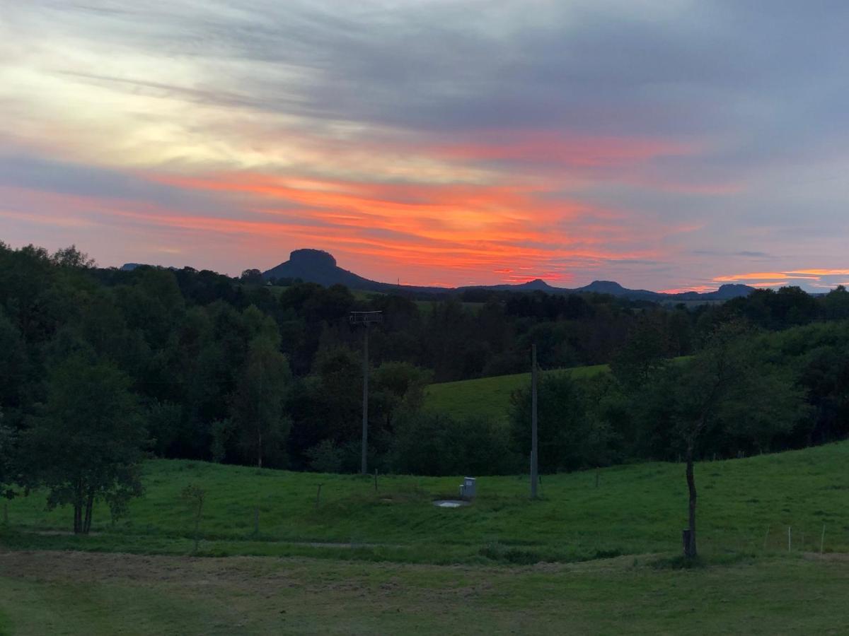 Auszeit Mit Weitblick In Der Sachsischen Schweiz - Kleiner Bauernhof Mit Tieren Und Wallbox Rathmannsdorf Zewnętrze zdjęcie